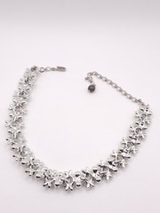 VTG Charel White Enamel Daisy Beaded Rhinestone Choker Necklace