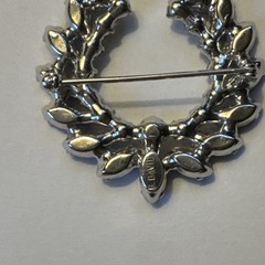 B. David Sapphire Blue Rhinestones And Pearls Laurel Wreath Brooch