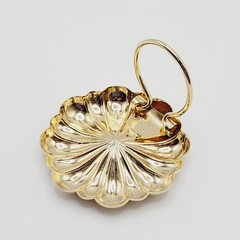 Jeri Lou Gold Tone Floral Like Curved Ridge Gold Tone Vintage Scarf Ring Clip