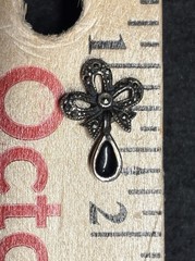A Pair Of Vintage 925 Sterling Silver Dangle Earrings Black Rhinestones 2.9g
