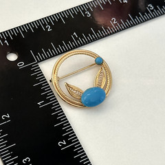 Vintage Gold Tone Blue Sleeping Beauty Glass Cabochon Filigree Round Brooch Pin