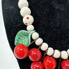 Vintage Rare Ruby Z FLYING COLORS APPLE LEAF Funky Necklace