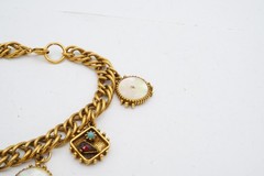 Vintage Bracelet Gold Tone Rhinestone Charm 7.5″