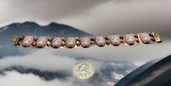 Vintage Retro Era Molded Pink & White Lucite Cameo Plaque Tennis Bracelet 6 3/4”