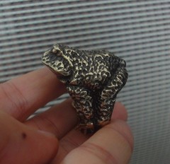 Vintage Style Solid Brass Frog Ring Tiger Stripe Design (20MM) US 10