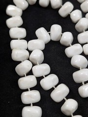 Vintage White Lucite Nugget Beaded Statement Neckalce Mod 26 in Rockabilly