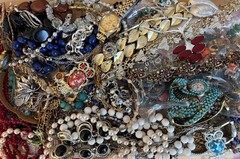 Vintage Box Lot COSTUME JEWELRY 5 Lbs 100+ Pieces All Wearable & Nice + Watches