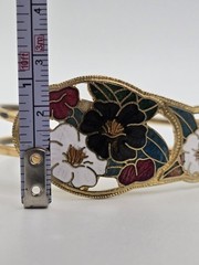 ​Vintage Taiwan ROC Cloisonné Enamel Floral Bypass Hinged Bangle Bracelet…