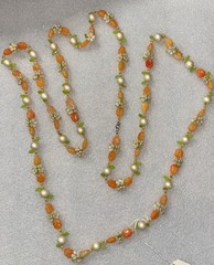 VTG Thermoset Plastic Lucite Necklace 36 In Tropical Flowers Leaves Orange White