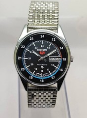 Vintage Seiko 5 Automatic Men’s Wrist Watch, Day,Date Stainless steel band