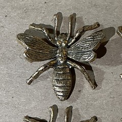 Group Of 8 Vintage Gold Finished Wasp/Bee Jewelry Pieces As Is INV-AT08
