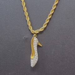 Franklin Mint Cinderella’s Enchanted Slipper Shoe Rhinestone On Revlon Chain