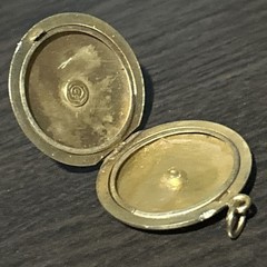 Victorian 9.9g Round Matte Gold Filled Locket Pendant Photo C Co Stamp CZ Stone
