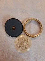 Vintage Pat Pend General MFG Magnetic Gold Tone Seamstress Brooch Pin