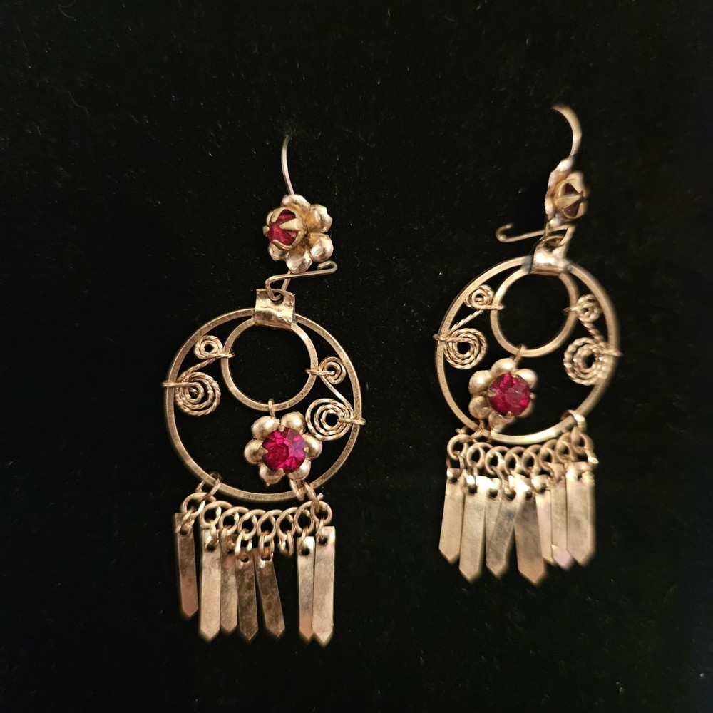 Vintage Gold Tone Earrings