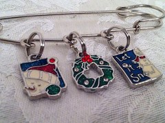 Vintage Look Christmas Brooch Pin Snowman Wreath Saftey 3 Charms Jewelry