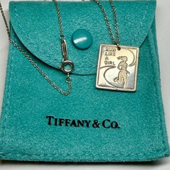 Tiffany 2009 Women Nike Marathon San Francisco Charm Pendant Silver 16”Necklace