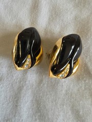 KJL-Avon Gold Tone/Black Tulip Earrings + Free Small Pearl Earring