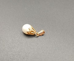 vintage 14K yellow gold ornate bell cage or cap cultured pearl pendant