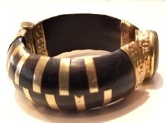 2 vintage India bone horn brass hinged clamper medallion cab gem bracelets