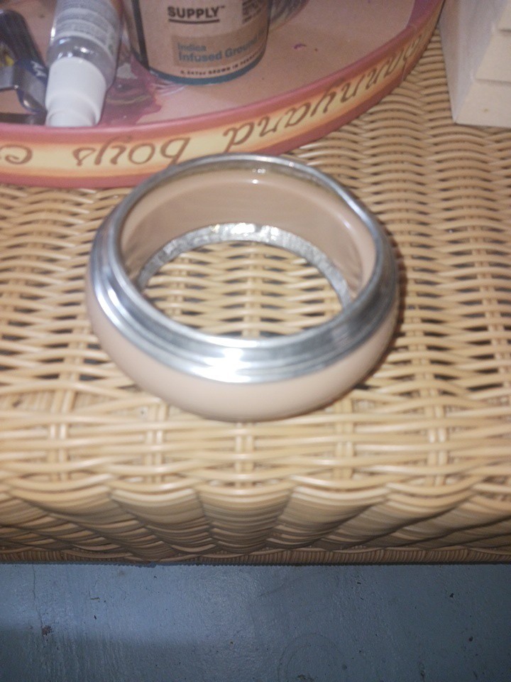Vintage Retro Silver Resin Bangle Bracket. Heavy