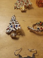Lot Of 7 Vintage Christmas Brooches Bells Trees Candy Cane