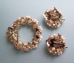 Vintage Lisner White Thermoset Flowers Clip-On Earrings & Pin or Brooch Set