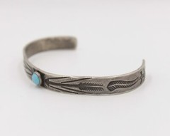 Vintage Old Pawn Navajo Sterling Silver Turquoise Cuff Bracelet Arrow Motif, 6¼”