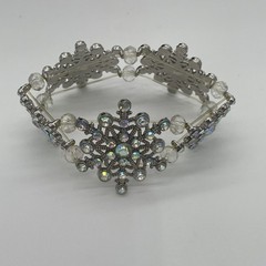 Vintage Silver Tone Snowflake Shaped Stretch Bracelet With Iridescent Gemstones