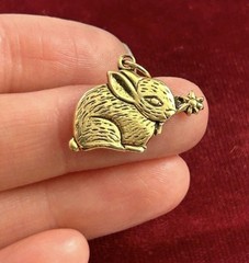Vintage Charm Rabbit Necklace Pendant Bunny Flower Gold Tone Vintage Jewelry