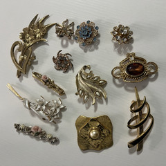 Vintage 12 Brooch Collection | Mix Lot Rhinestones Gold Silver Tone Floral