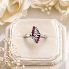 10K White Gold Natural Diamond & Ruby Ring Size 7.5 Vintage Estate 2.39g