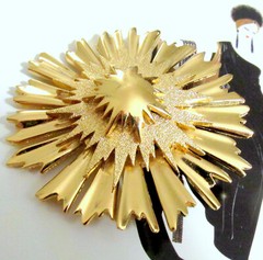 VTG LARGE 2 1/4″ SPIKY MONET GP TIERED “STARBURST” DOMED BROOCH PIN RUNWAY EXC