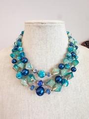 Vtg Hong Kong 3 Strand Beaded Collar Necklace Peacock Blue Turquoise Iridescent