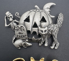 Vintage Lot of 2 Halloween Bat Brooches Pumpkin Skeleton Cat AJC Unsigned