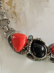 Vintage Unsigned Selro Style Red Black Glass Cabochon Statement Necklace MCM