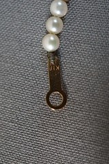 Vtg Pearl Necklace 18k Yellow Gold Clasp & Beads 16″ Long