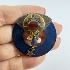 Round Vintage BROOCH Modern Stylish Blue Metal & Stone Carnelian Bronze Brass