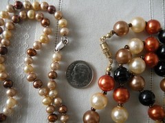 Vtg. Lot 2 Metallic Copper Bronze Cream Black Faux Pearl Bead Necklaces 24″, 31″