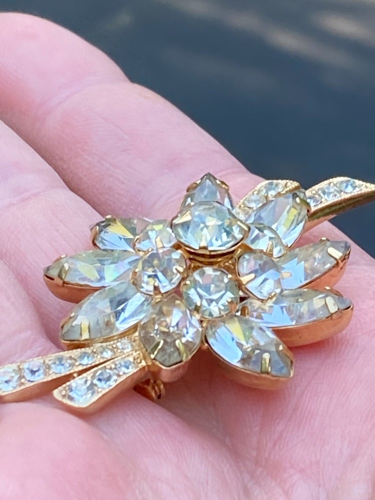 VTG Eisenberg Ice Clear Rhinestone Floral Spray Brooch And Earrings Set WOW!!!!