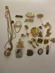 Lot Of 26 Vintage Avon & Avon Representative Awards Brooches Pins Pendant
