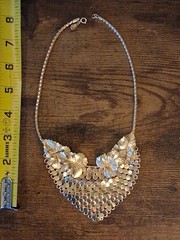 !!! Hobe Gold Tone Leaf Design Vintage Style Necklace Very Elegant !!!
