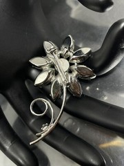 Vintage Silver Tone 2 tone Blue crystals Flower Brooch Pin prongs 2.25”
