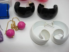 10 PAIR VINTAGE MOD BOHEMIAN 1970-80’S PIERCED EARRINGS!