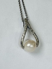 Vintage Designer G&H Sterling Silver Freshwater Pearl Pendant Necklace