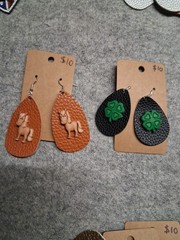 Costume Jewelery Lot-17 Pieces