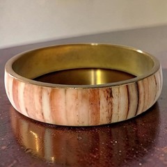 Vintage Tiger Shell Cowrie Bangle Bracelet Brass Shades Of Peach Patina Beachy