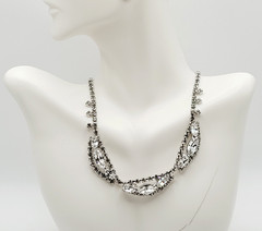 Elegant Swag Design Sparkling Rhinestone Silver Tone Art Deco Style Vtg Necklace