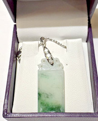 NEW Hallmark 18k W Gold Green Jadeite Jade Diamond 5.3g Pendant 16″ Necklace BOX