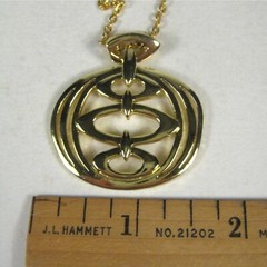 Necklace Pendant Goldtone Chain 25 In Jewelry Vintage 1970 1980 Boho Retro